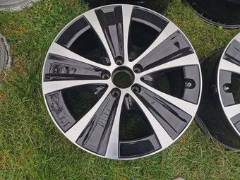 Mercedes Benz E (W213)-orig. 18" alu so snímačmi dvojrozmer - 4