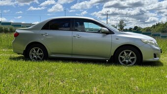 Toyota Corolla 1.6 Benzin / 2010, SR pôvod - 4