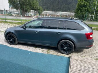 Škoda Octavia Combi 1.6 TDI Style DSG - 157.000 - 2018 - 4