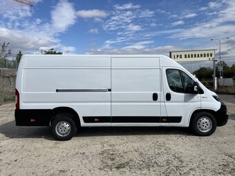 Prodám Fiat Ducato 2.3,118kw. L5H2. Délka ložné plochy: 405c - 4