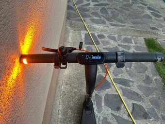 Elektrická kolobežka ninebot E2 Pro - 4