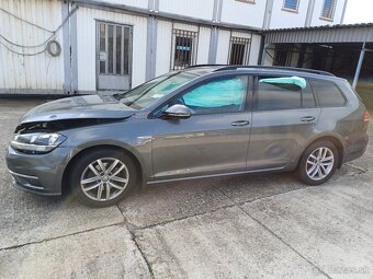VW Golf variant 1,5 tsi - 4