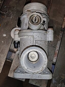 EGR + škrtiaca klapka BMW 118d - 4