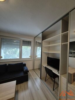 Na prenájom zariadená garsónka Komárno - 4