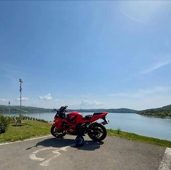 Honda CBR 600 f4i - 4