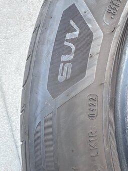 Predám letnú sadu 235/60 R18 GOOD YEAR - 4