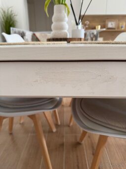 Predam jedálenský stôl so stoličkami - 4