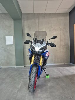 BMW F900XR - 4
