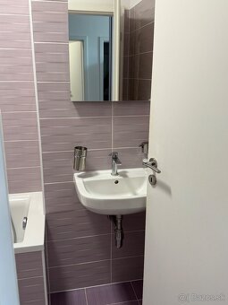 Na prenájom: Štýlový 1,5-izbový byt s priestranným balkónom - 4