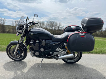 Yamaha XJR 1300 - 4