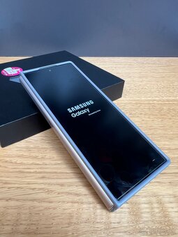 Predám SAMSUNG GALAXY Z FOLD 6 12GB/512GB, TOP, ZARUKA 6/27 - 4