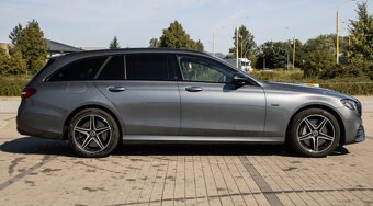 Mercedes Benz E 300 de T Avantgarde (2020) - 4
