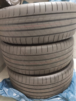 Bridgestone Turanza6 245/45/R20 - 4