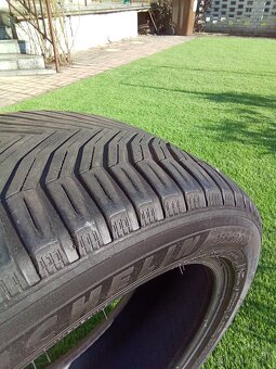 MICHELIN celoročné 235/50R19 - 4