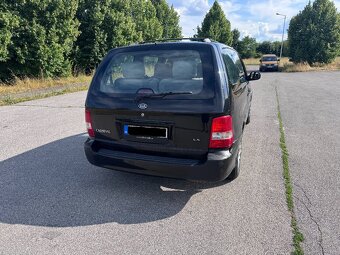 Predám KIA CARNIVAL - 4