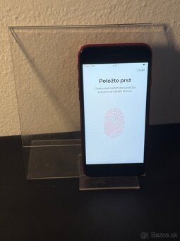 Predám Apple iPhone SE 2020 64GB RED Stav Nového telefónu - 4