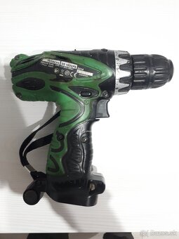 Akuskrutkovač HITACHI - 4