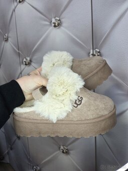 UGG 38 - 4