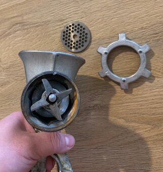 PORKERT mlynček na mäso číslo 5 - 4