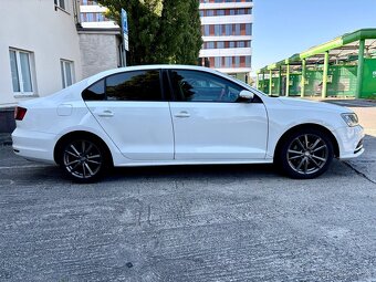 Volkswagen Jetta 2017-Facelift - 4