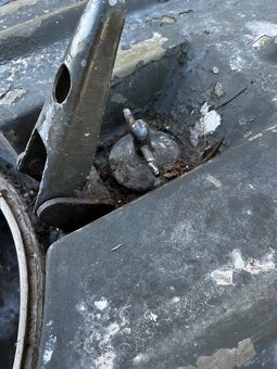 1000 litrová vojenská hliníková nádrž IBC - 4