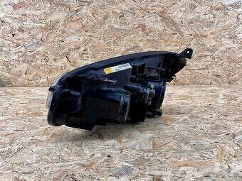 Pravé a ľavé predné svetlá na Nissan Qashqai - 4