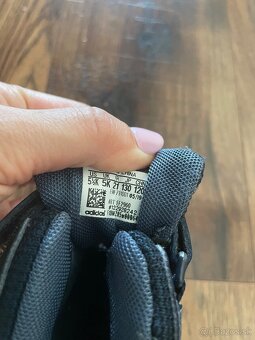 Predám chlapčenské zimné topánky zn. Adidas Terrex - 4