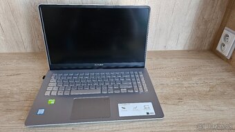 Asus Vivobook - 4