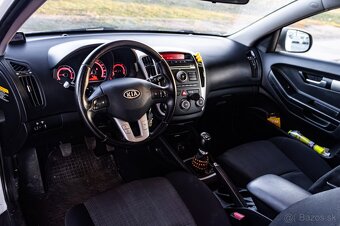 Kia Pro Cee´d 1.6 CRDi 85kW M6 / TOP STAV / - 4