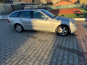 Mercedes C270CDI 5Valec AUTOMAT 125kw AVANTGARDE - 4