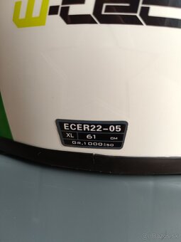 Helma so slnečnou clonou W-TEC - biela, Veľkosť XL/61 cm - 4