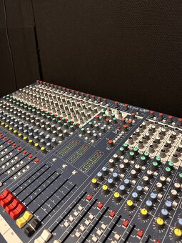 Predám 24 kanálový analógový mix - 4