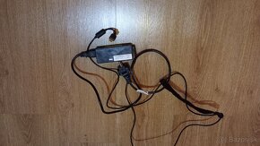 lenovo v310 na suciastky - nestartuje len huci vent - 4
