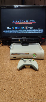 Xbox360 + Kinnect - 250GB HDD - 4