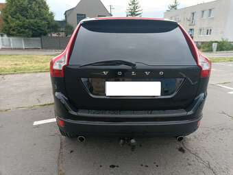 Volvo XC60 D4 AWD Summum Geartronic - 4