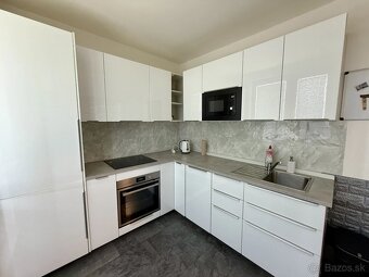 Predaj 3- izbový byt v Ruzinove Komárnická ulica - 4