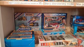 MATCHBOX MOTORCITY SET + Convoy action - 4