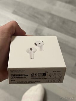 Apple AirPods 4 ANC - 4