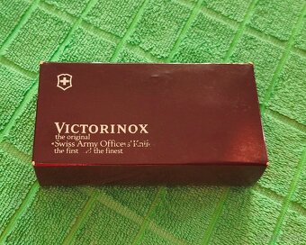 VICTORINOX SWISS CHAMP 1.6795 - 4