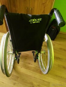 Detský invalidný vozík Meyra 32 - 4