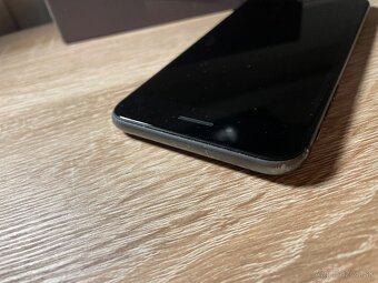 iPhone 8plus - 4