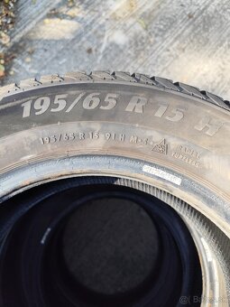 Pneu 195/65 r15 - 4