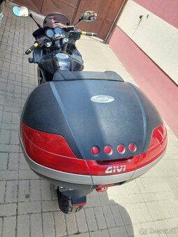 Yamaha FZS1000 Fazer - 4