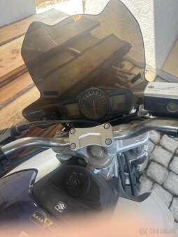 SUZUKI GSR600 - 4