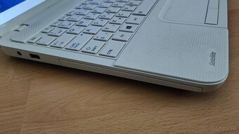 Toshiba Satellite C855 - 4