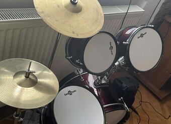 Dobrý deň. Predám Detske bicie  a elektrickú gitaru - 4
