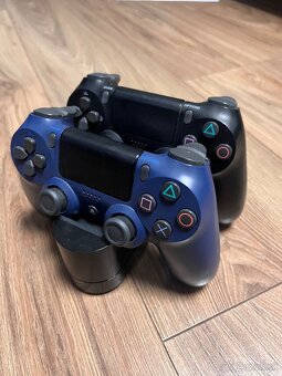 PS4 pro 1TB 1 ovladač,spodné tlačidlá,nabíjačka - 4