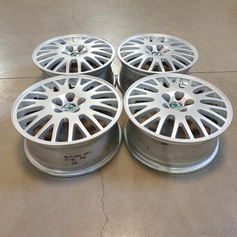Hliníkové Škoda disky 5x100 R16 6,5J ET42 - 4