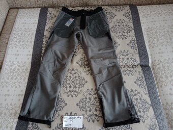 Nové dámske zateplené softshellove nohavice veľ.44 - 4