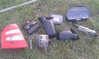 Skoda Fabia 1,4mpi -Rozpredam - 4